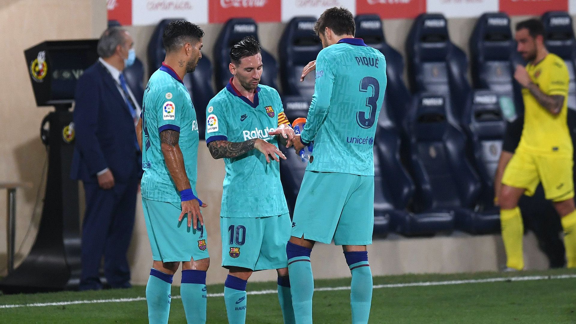 Gerard Pique Messi Luis Suarez Villarreal Barcelona LaLiga