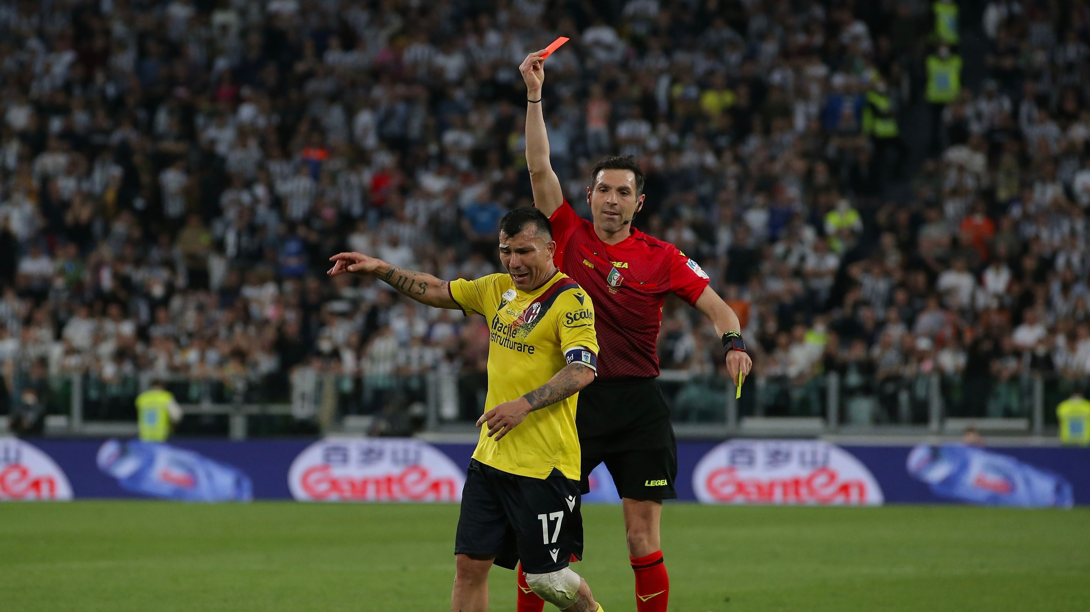 160422 Juventus Bologna Gary Medel