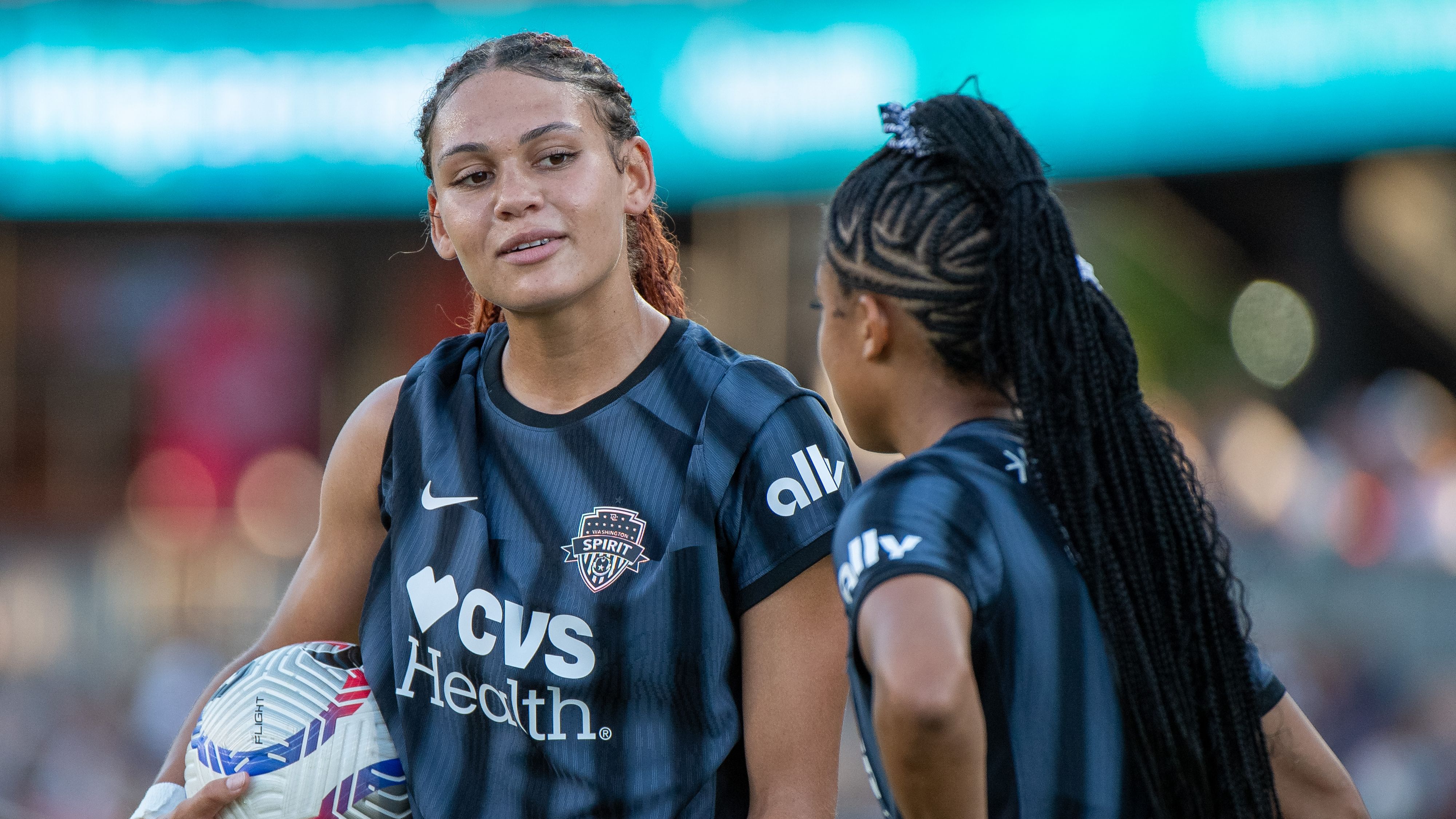 Trinity Rodman, Croix Bethune