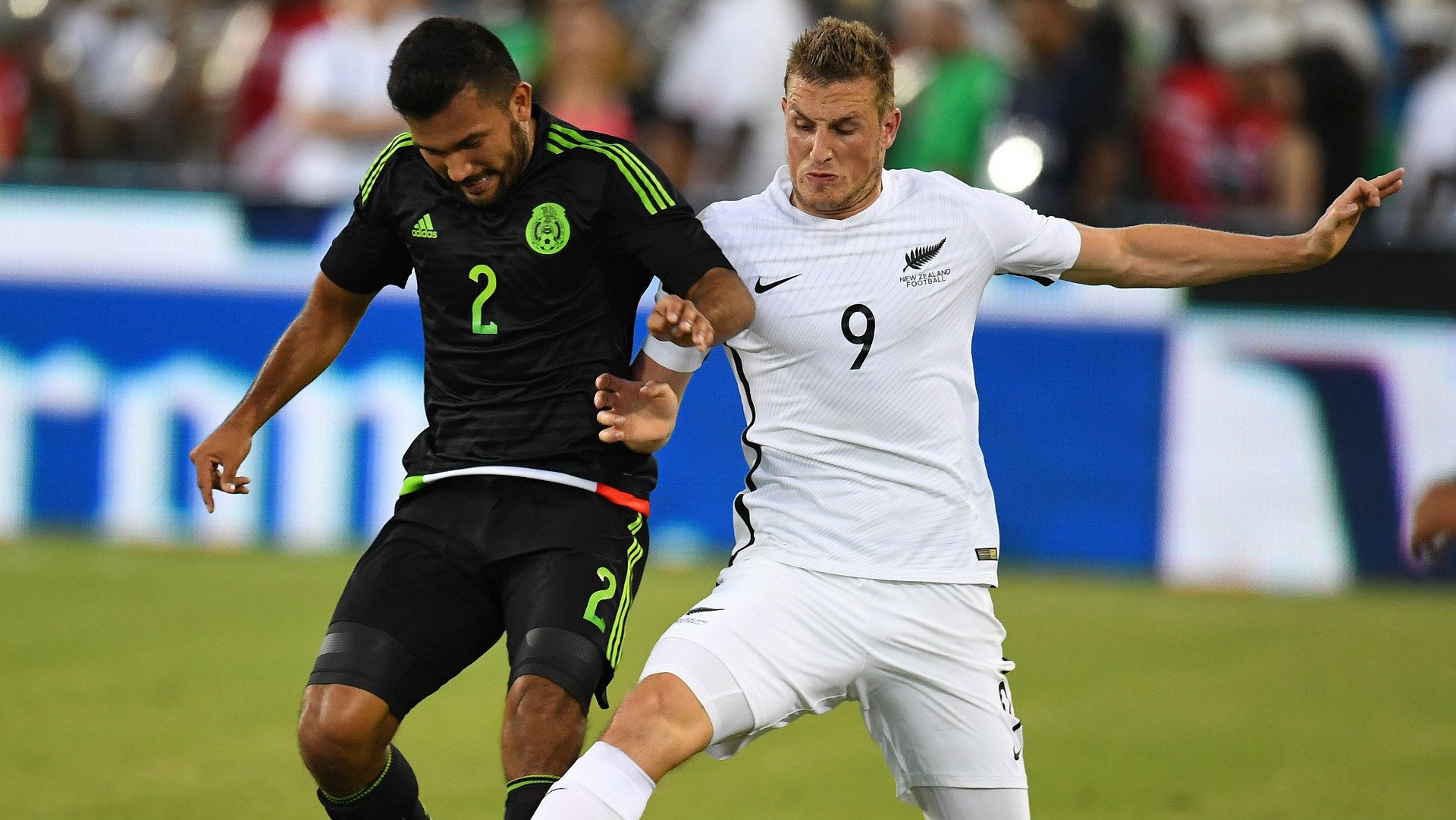 Hedgardo Marin Mexico Chris Wood New Zealand friendly 10082016