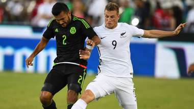 Hedgardo Marin Mexico Chris Wood New Zealand friendly 10082016
