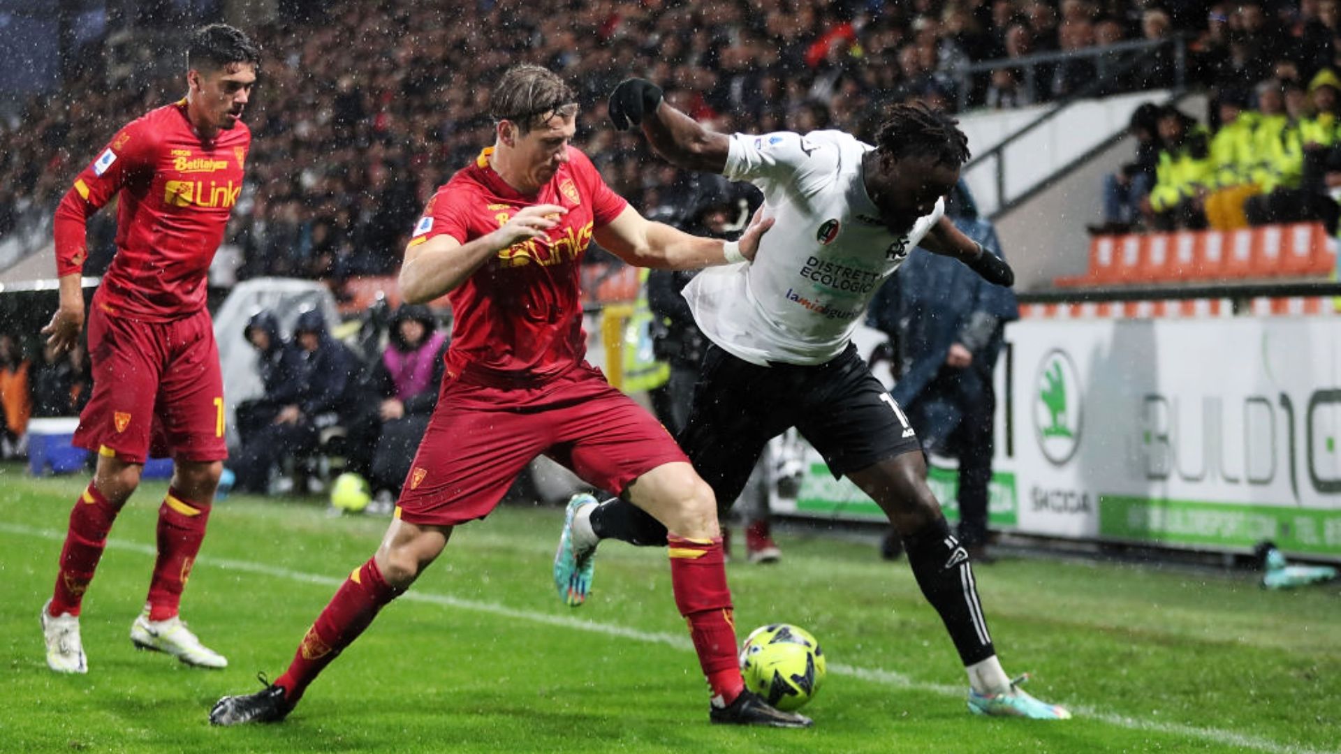 Baschirotto Nzola Spezia Lecce 2022 2023