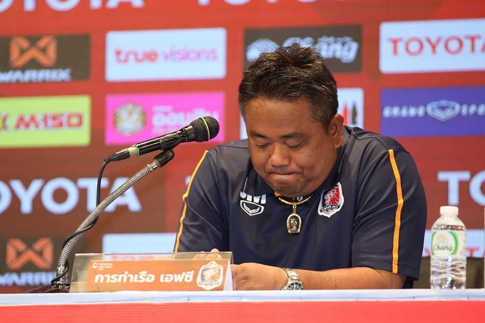 จเด็จ มีลาภ