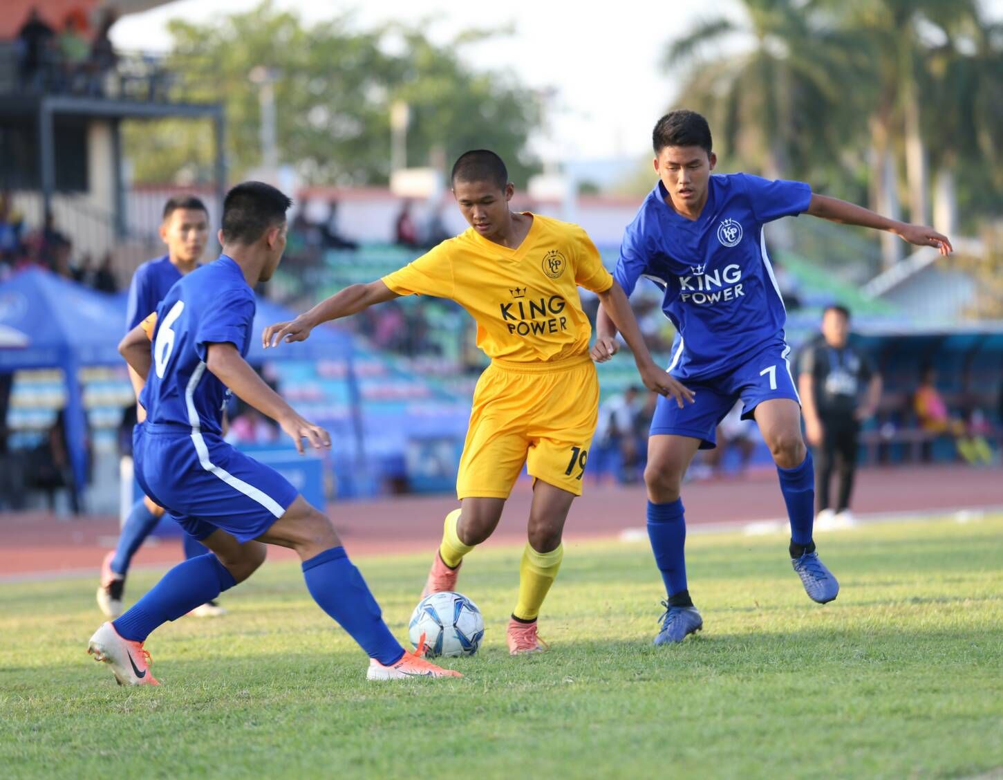 คิง เพาเวอร์ คัพ 4/12/2019