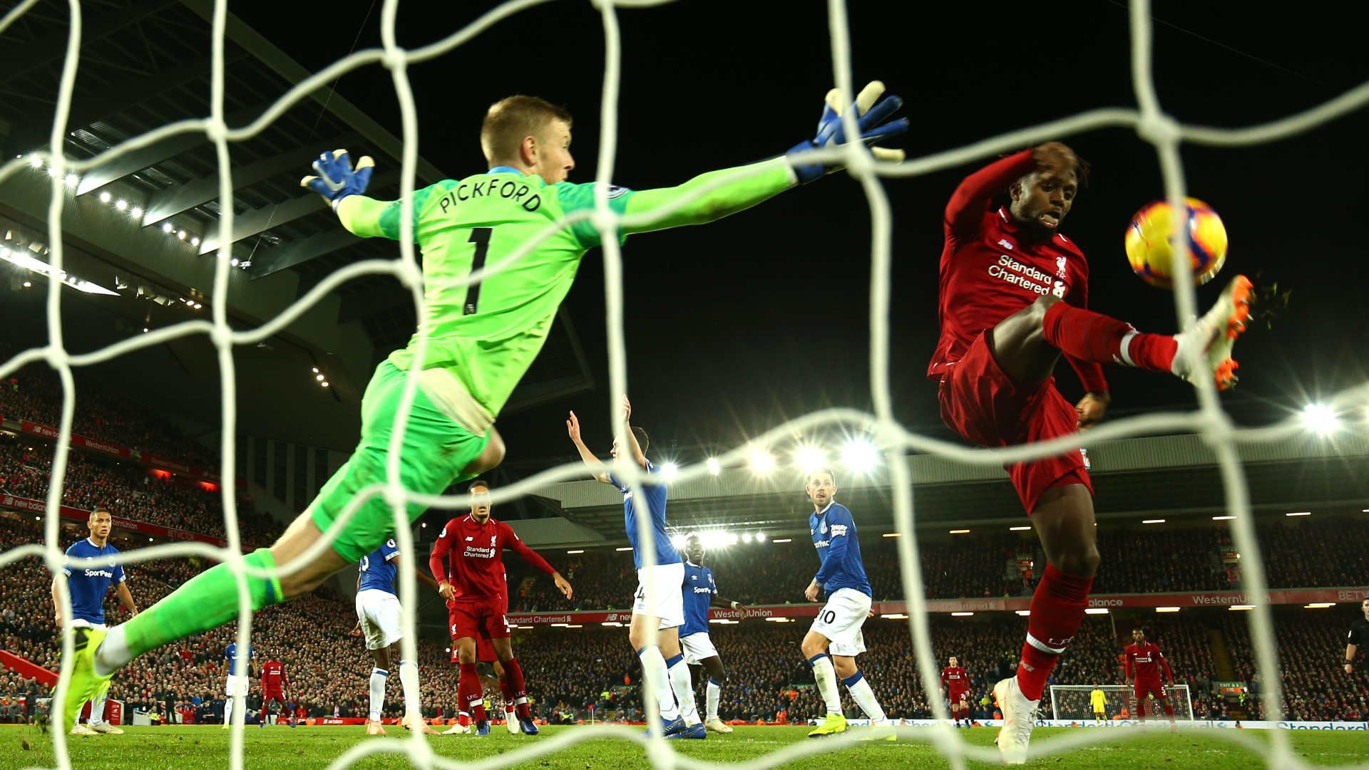 2018-12-02 Jordan Pickford