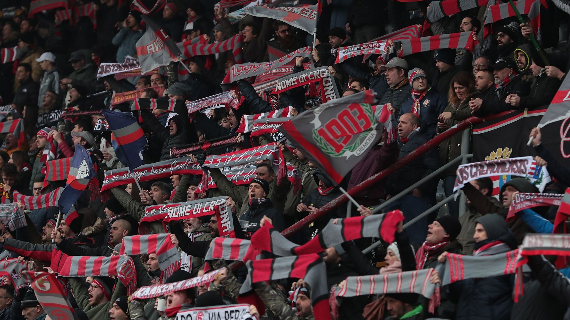 Cremonese fans