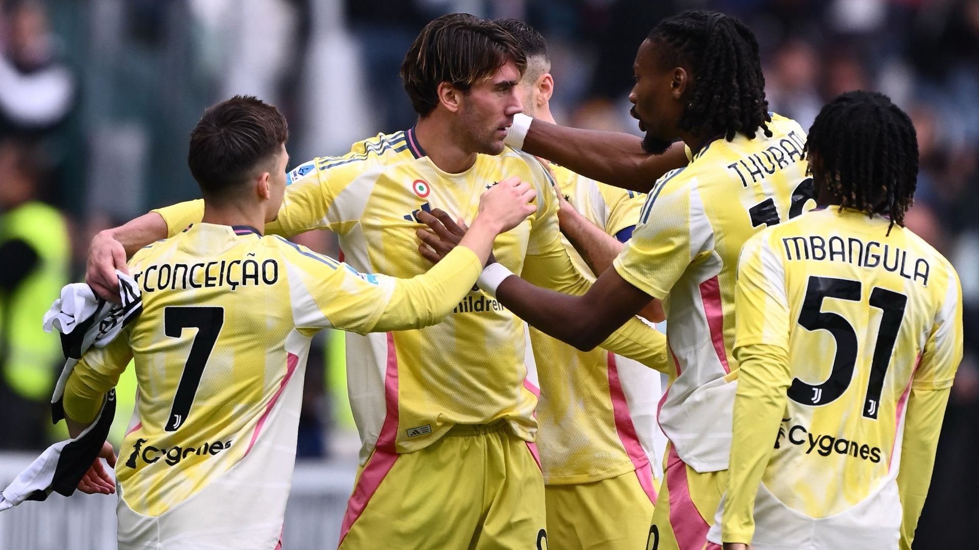 Dusan Vlahovic Juventus Cagliari Serie 