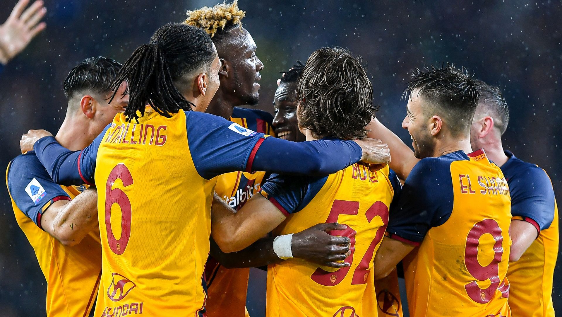 Roma celebrating 2021