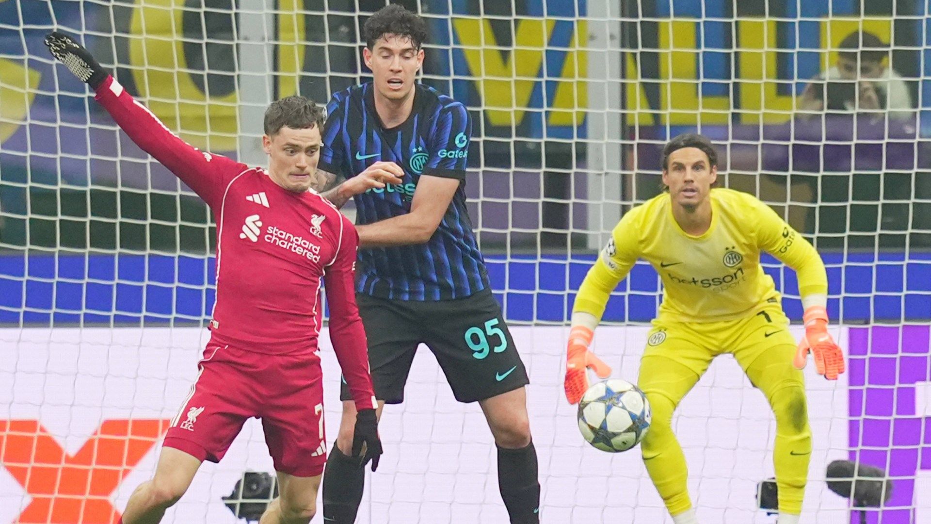 Florian Wirtz Alessandro Bastoni Liverpool Inter 2025