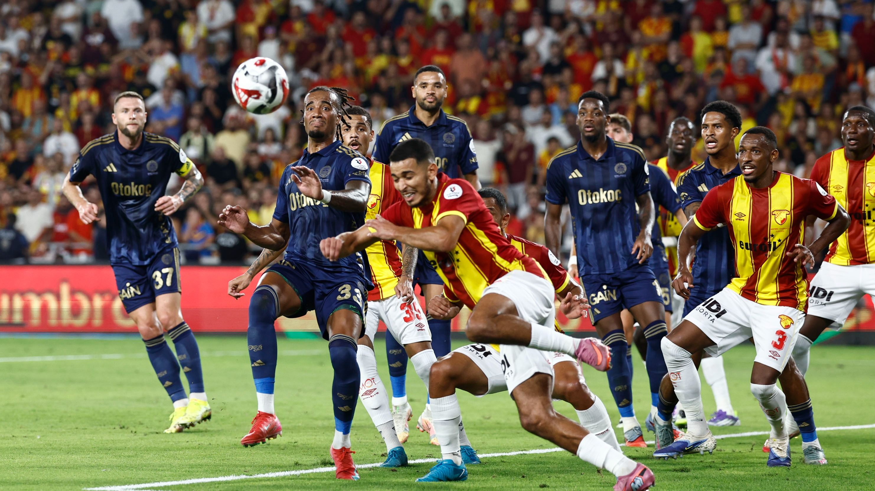 Goztepe & Fenerbahce