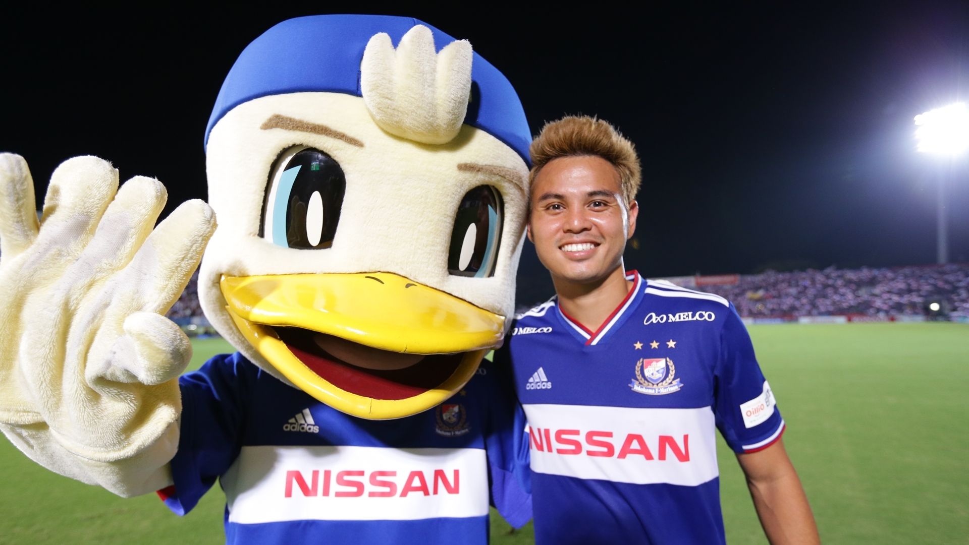 YokohamaFC_Theerathon