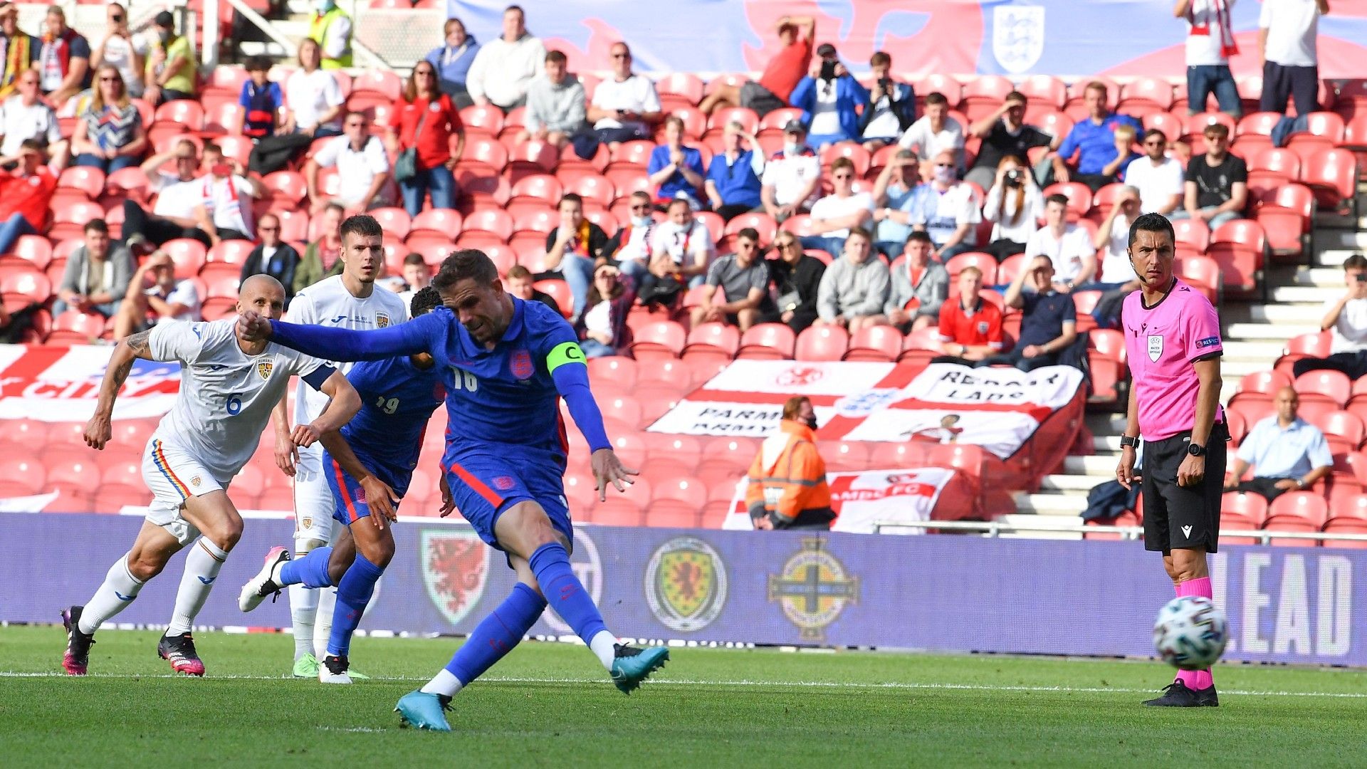 Jordan Henderson England vs Romania 2021