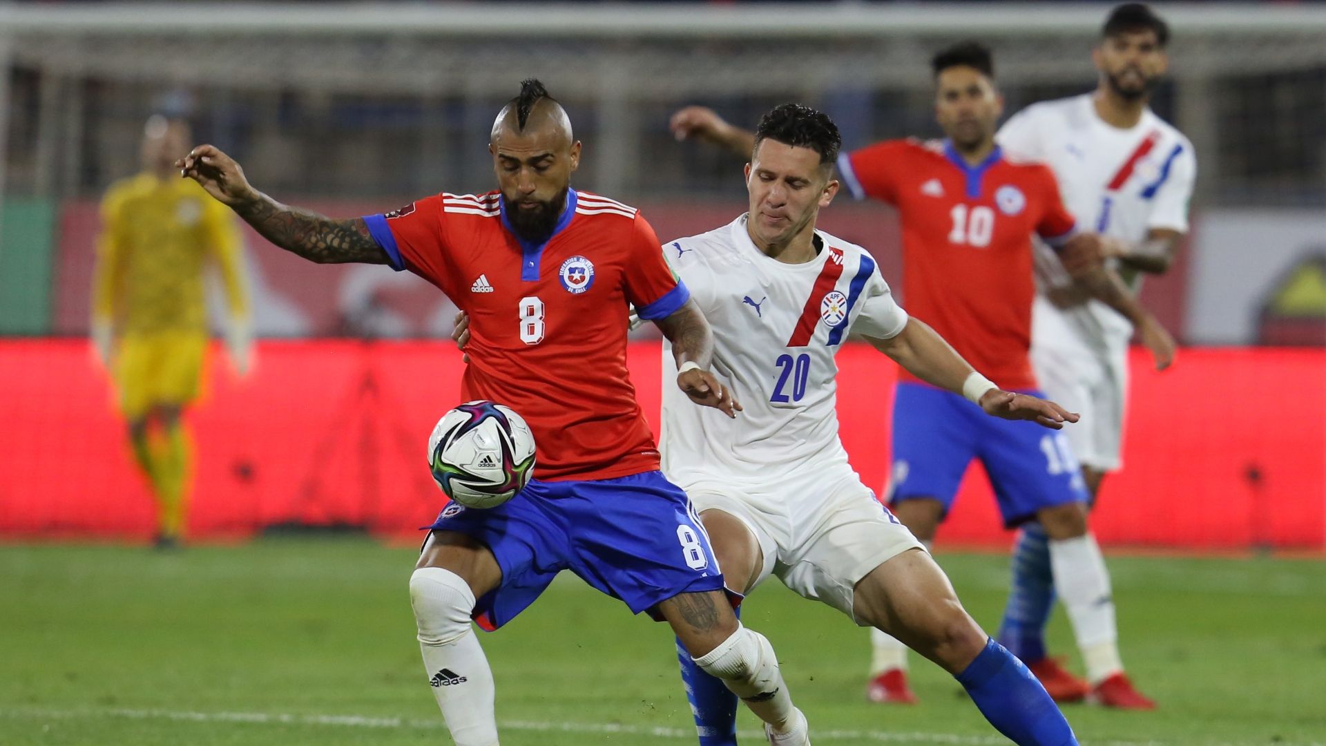 Arturo Vidal Chile - Paraguay