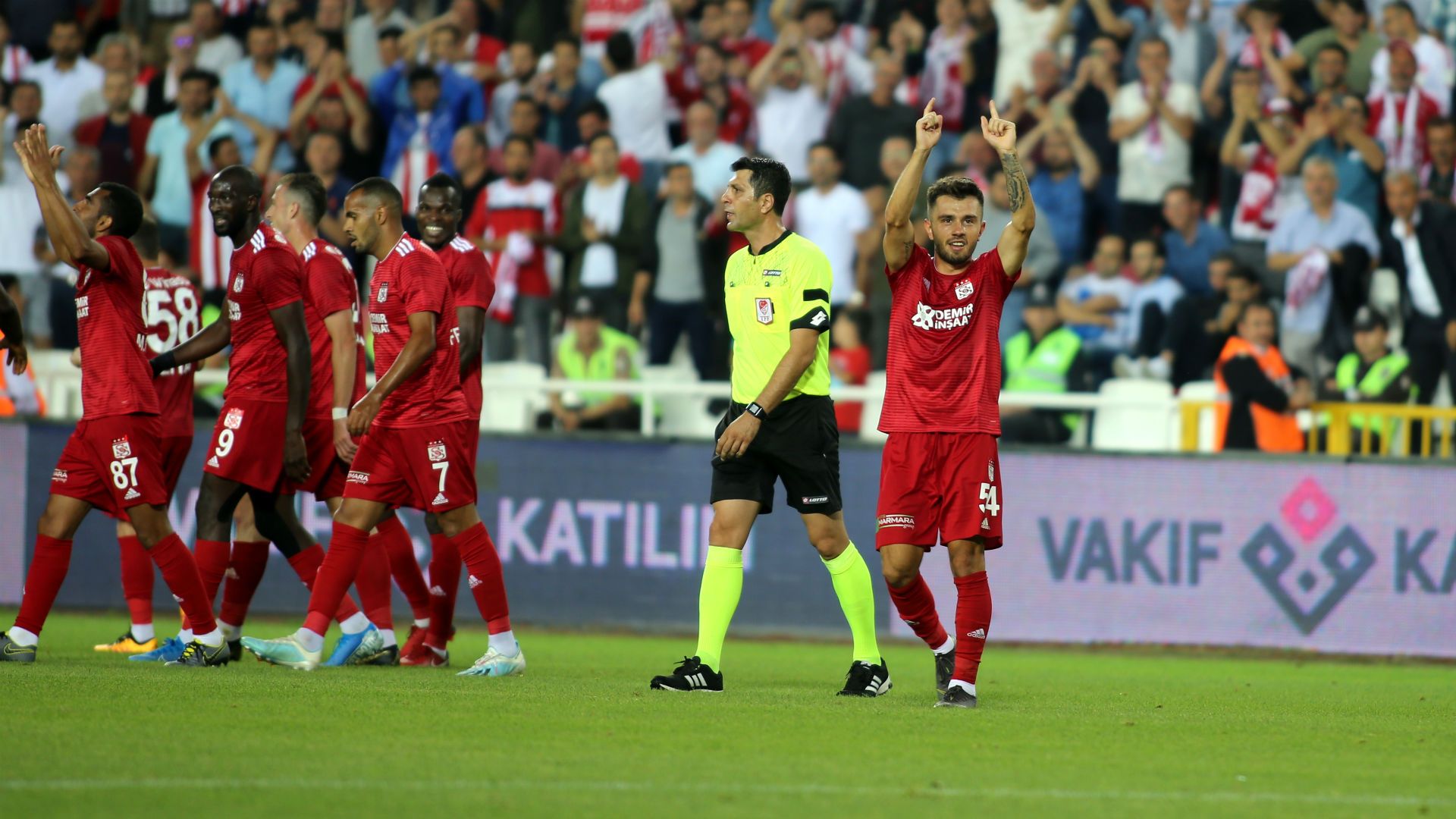 emrekilinc-sivasspor-besiktas_AA_17082019