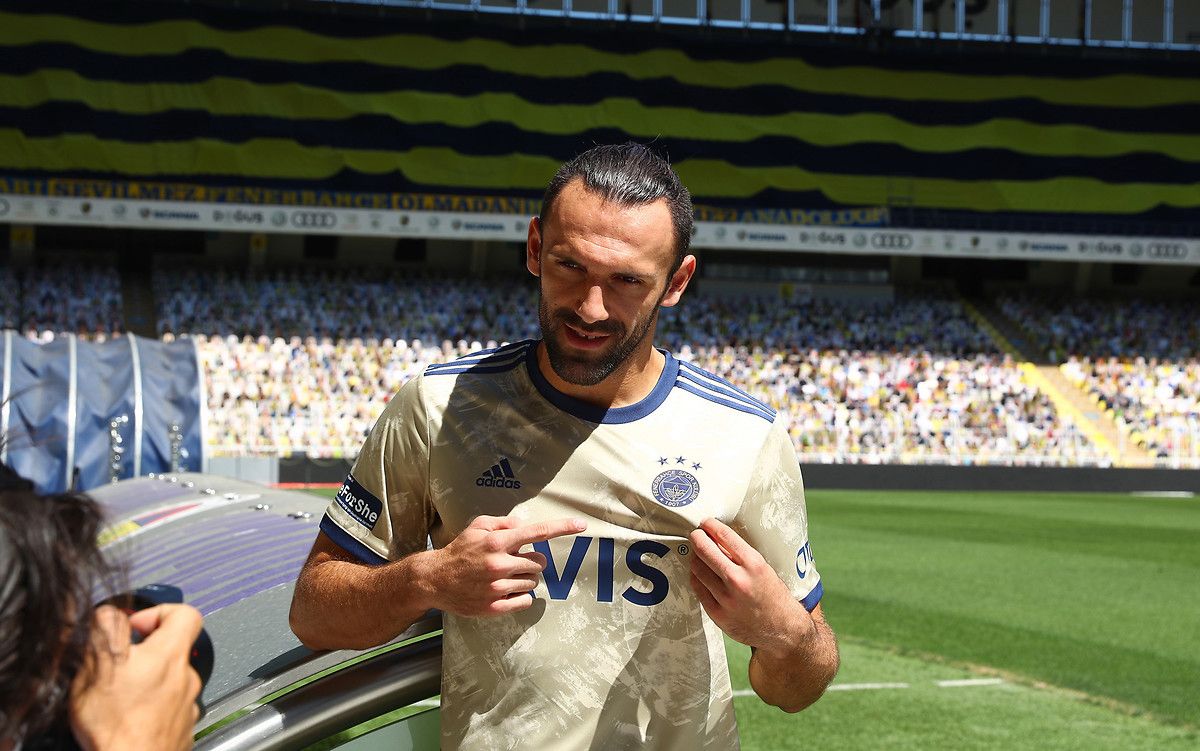 Vedat Muriqi Fenerbahce Alternatif Forma 2020-21
