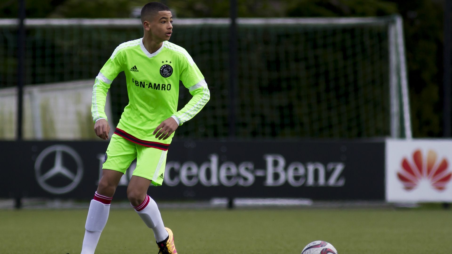 Ki-jana Hoever, Ajax 04232016