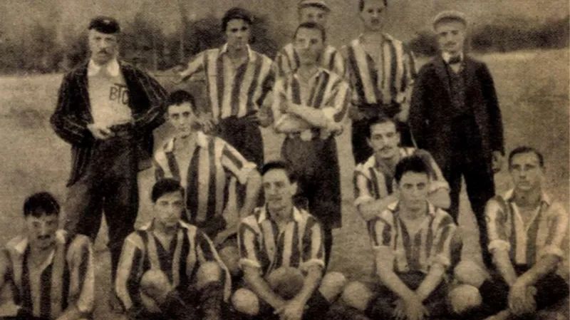 Földessy János - A magyar labdarúgás és a 60 éves MLSZ