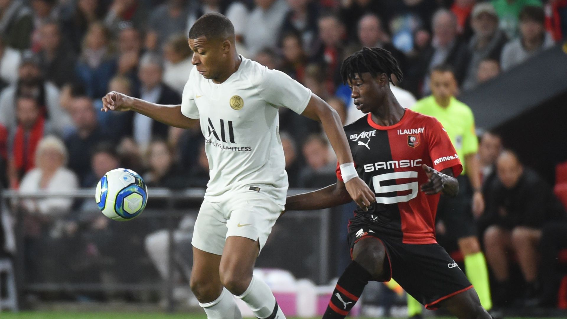 Kylian Mbappé Eduardo Camavinga cropped