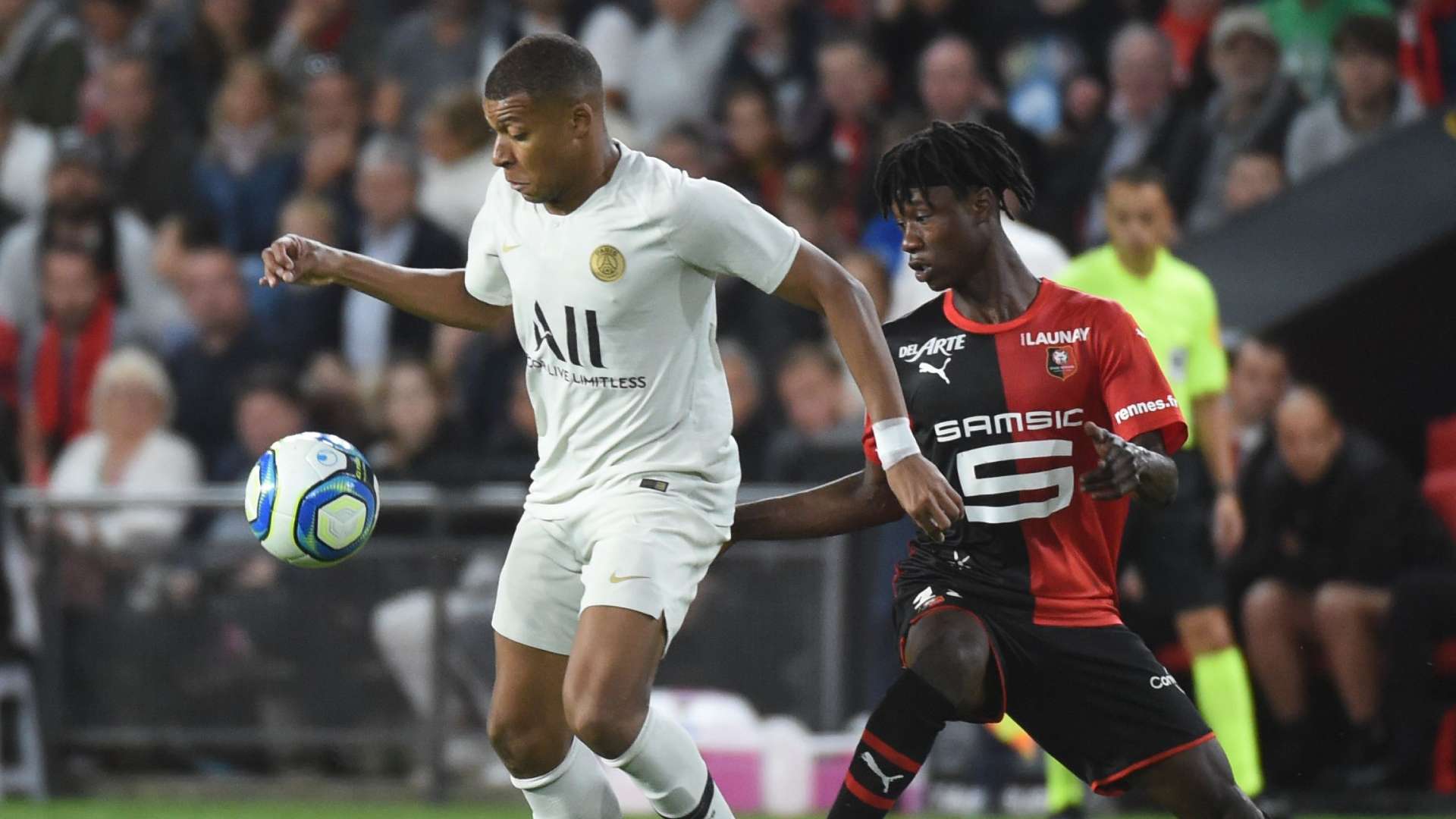 Kylian Mbappé Eduardo Camavinga cropped