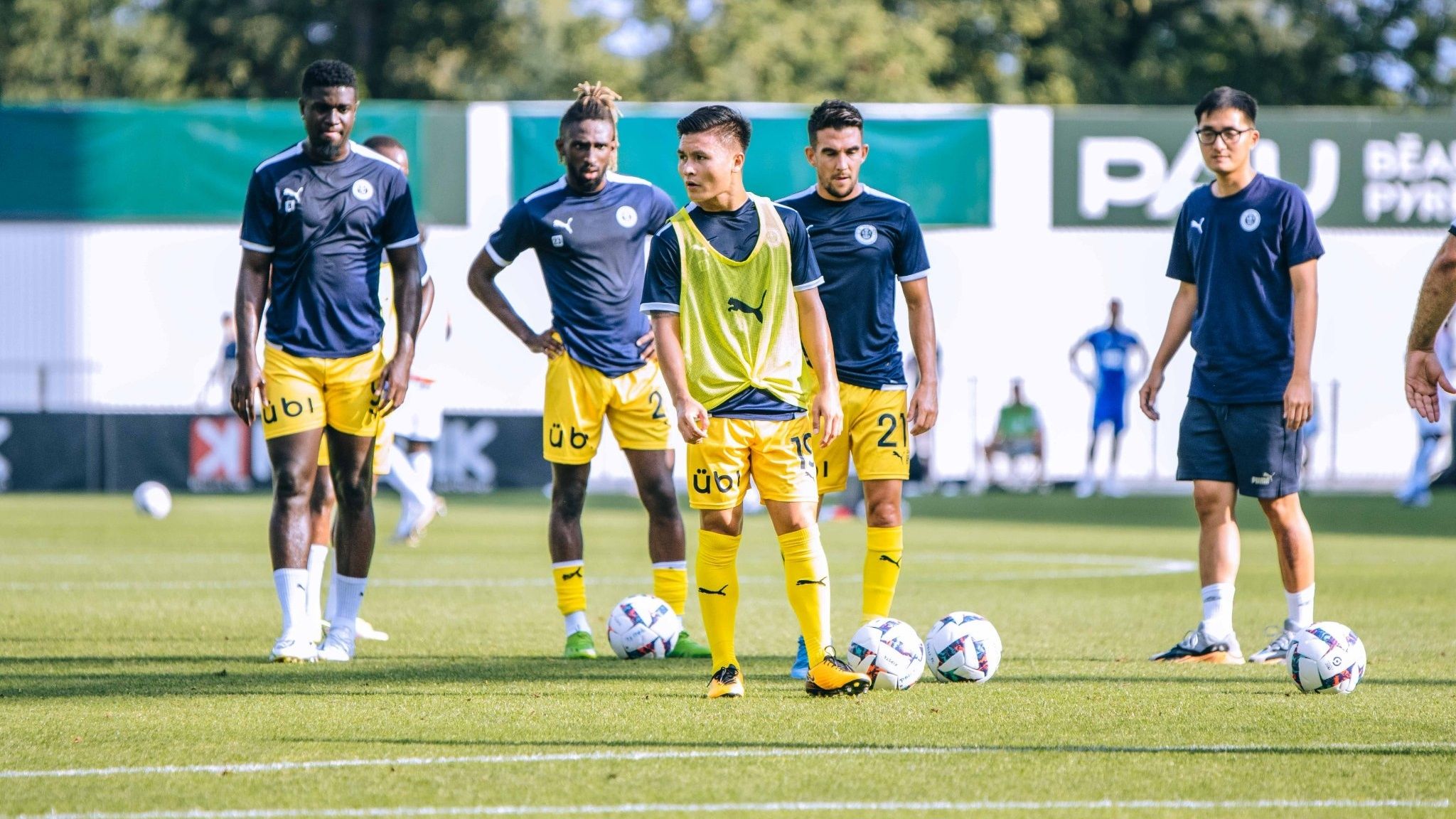 Nguyen Quang Hai Pau FC Training 2022