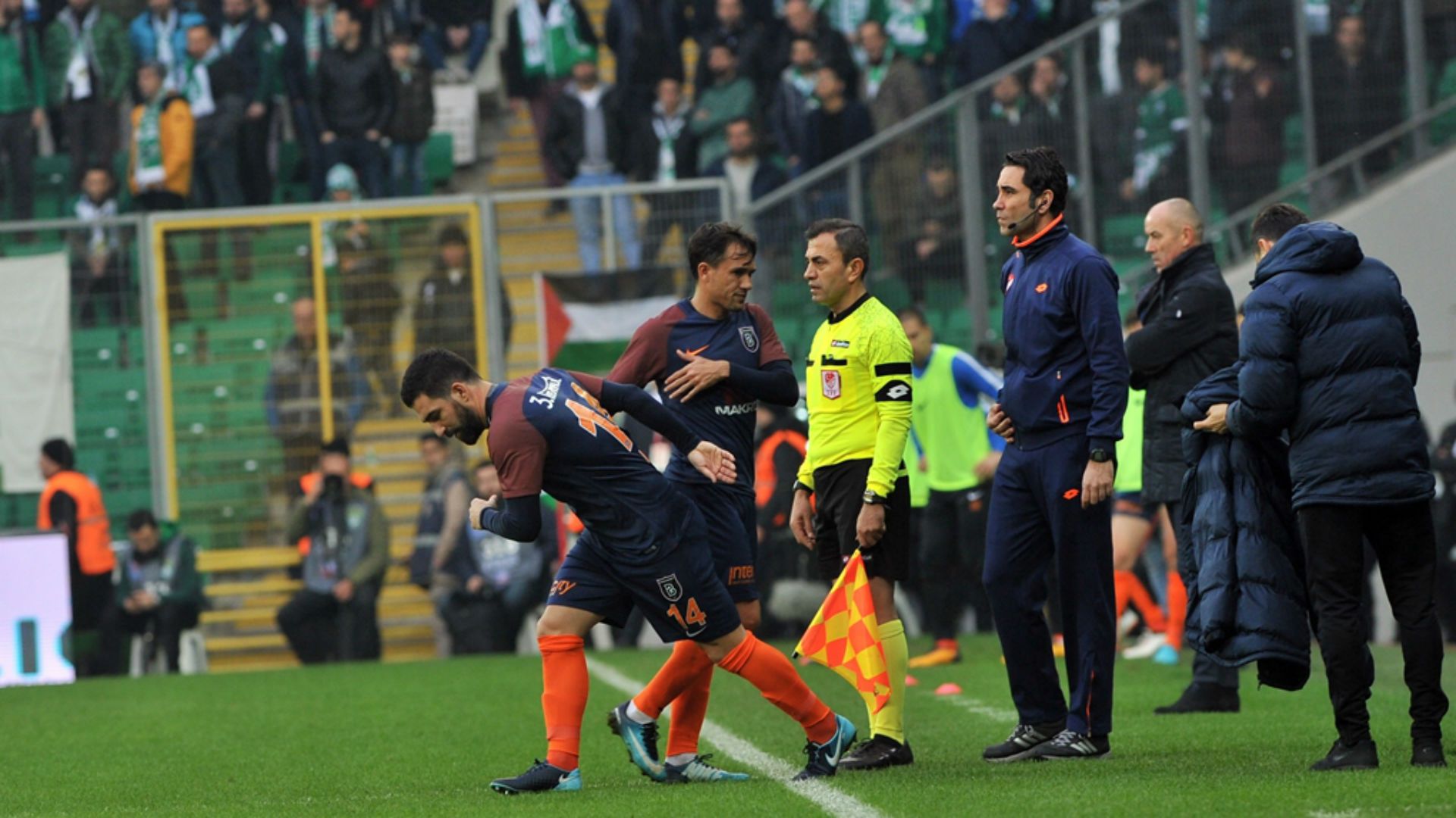 Arda Turan Basaksehir 01212018