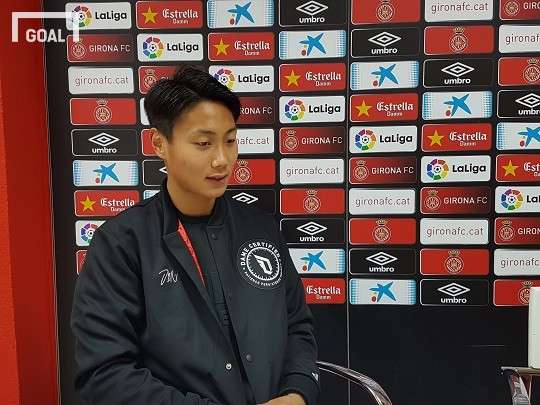 (지로나 홈구장에서 골닷컴과 만나 단독 인터뷰를 갖고 있는 백승호. 사진=골닷컴 이성모 기자)