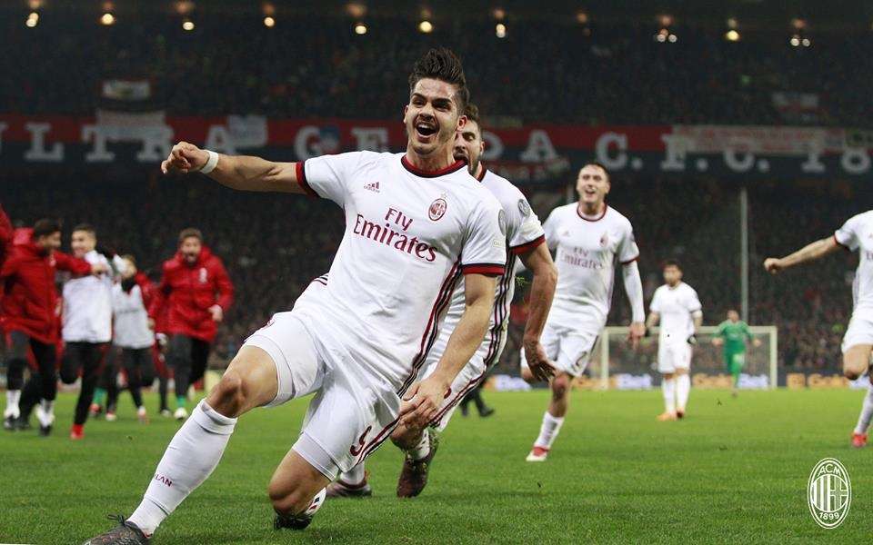 André Silva Milan Genoa 2018