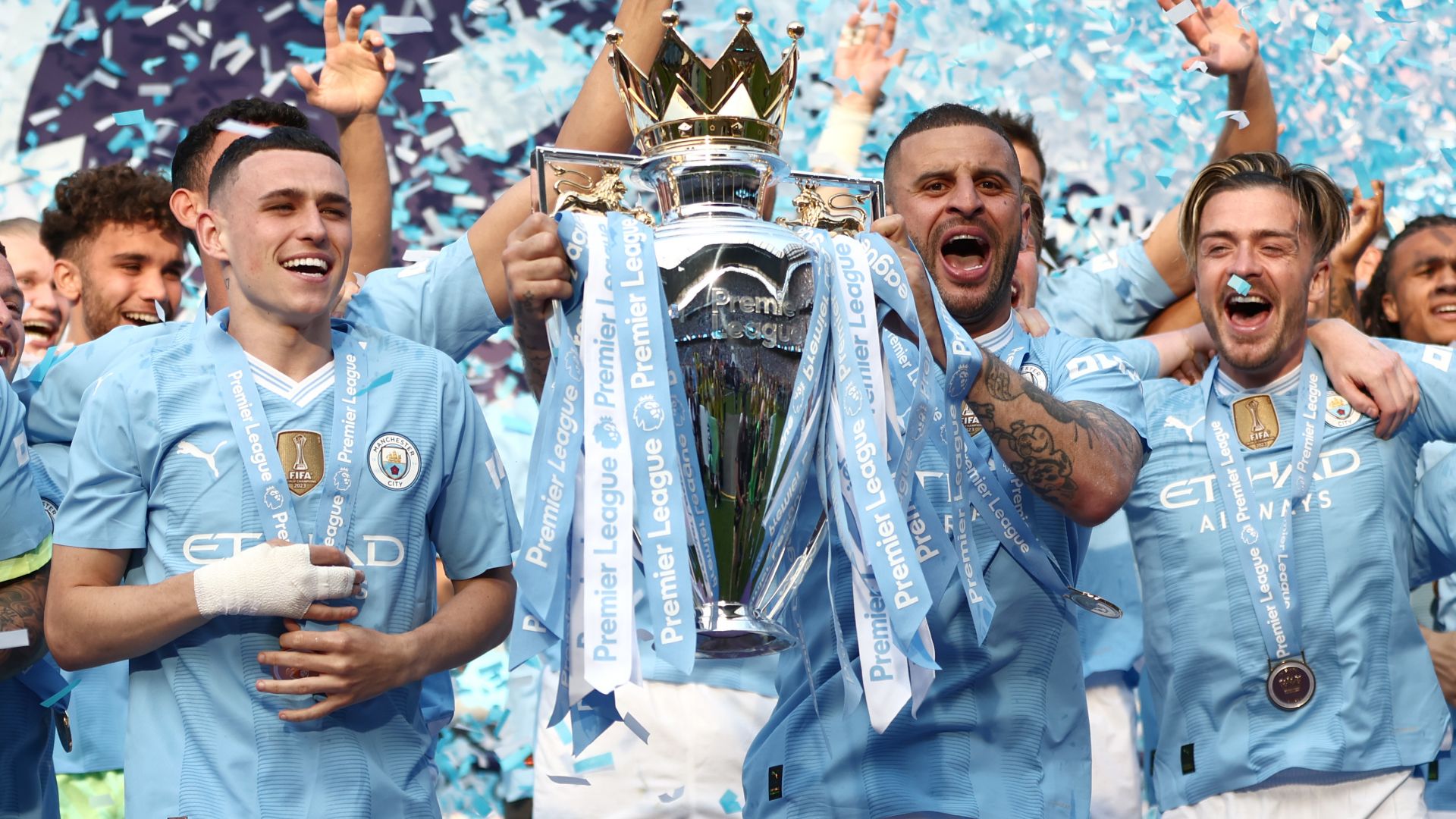 Kyle Walker Premier League trophy Manchester City