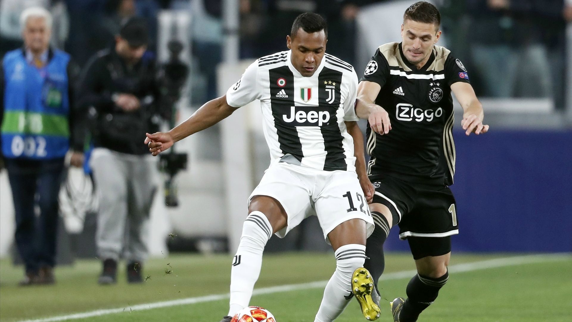 Alex Sandro Dusan Tadic Juventus - Ajax 04162019