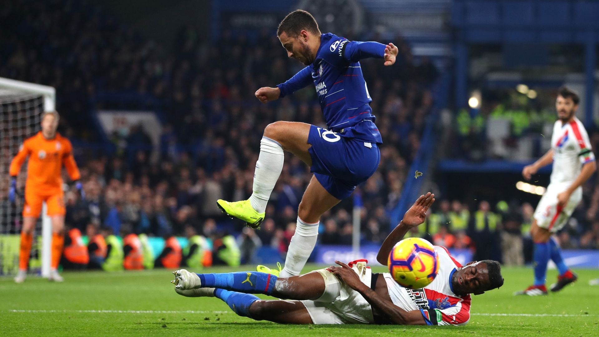 Aaron Wan-Bissaka Eden Hazard Crystal Palace