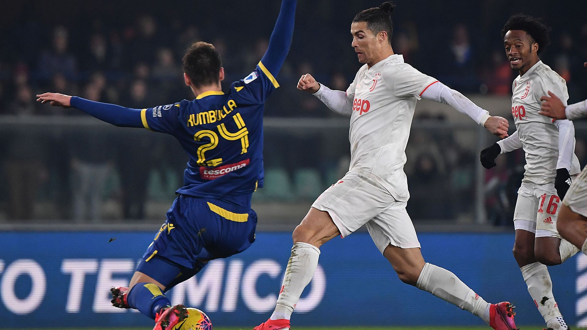 Marash Kumbulla Cristiano Ronaldo