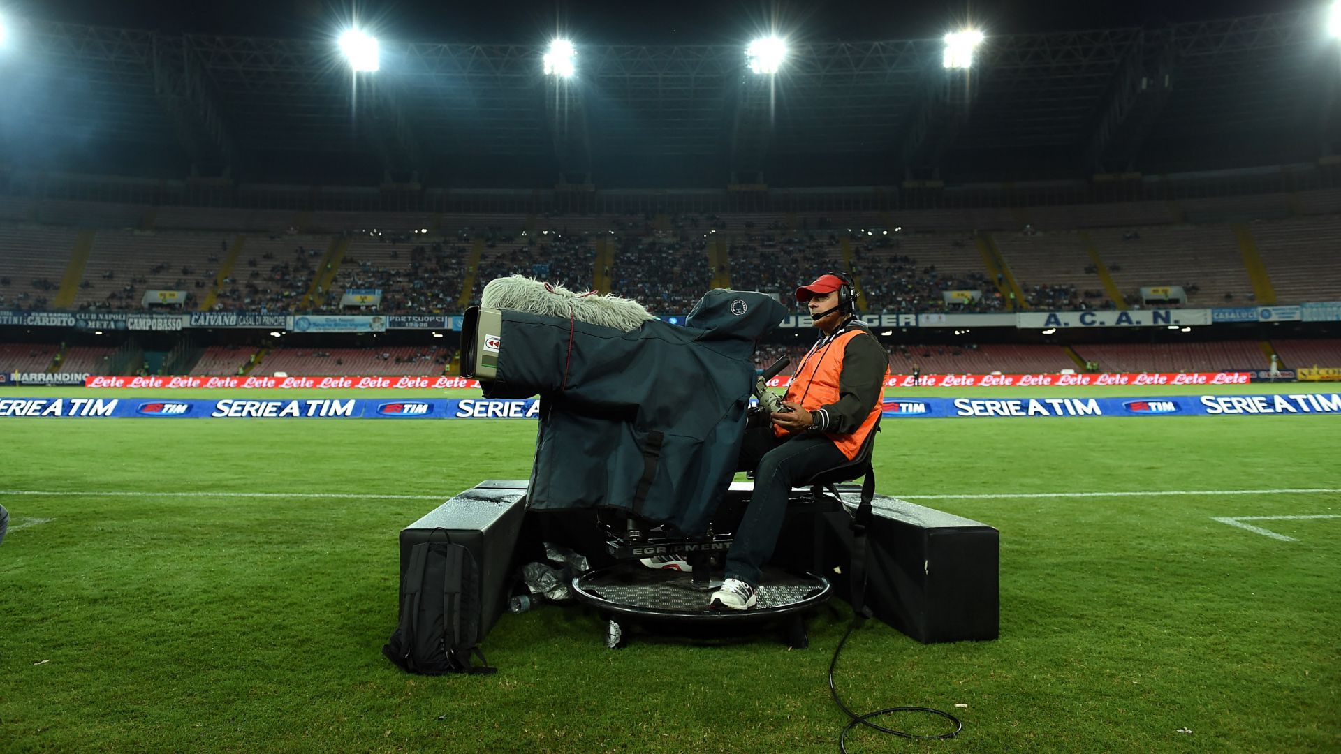 Camera tv Napoli San Paolo