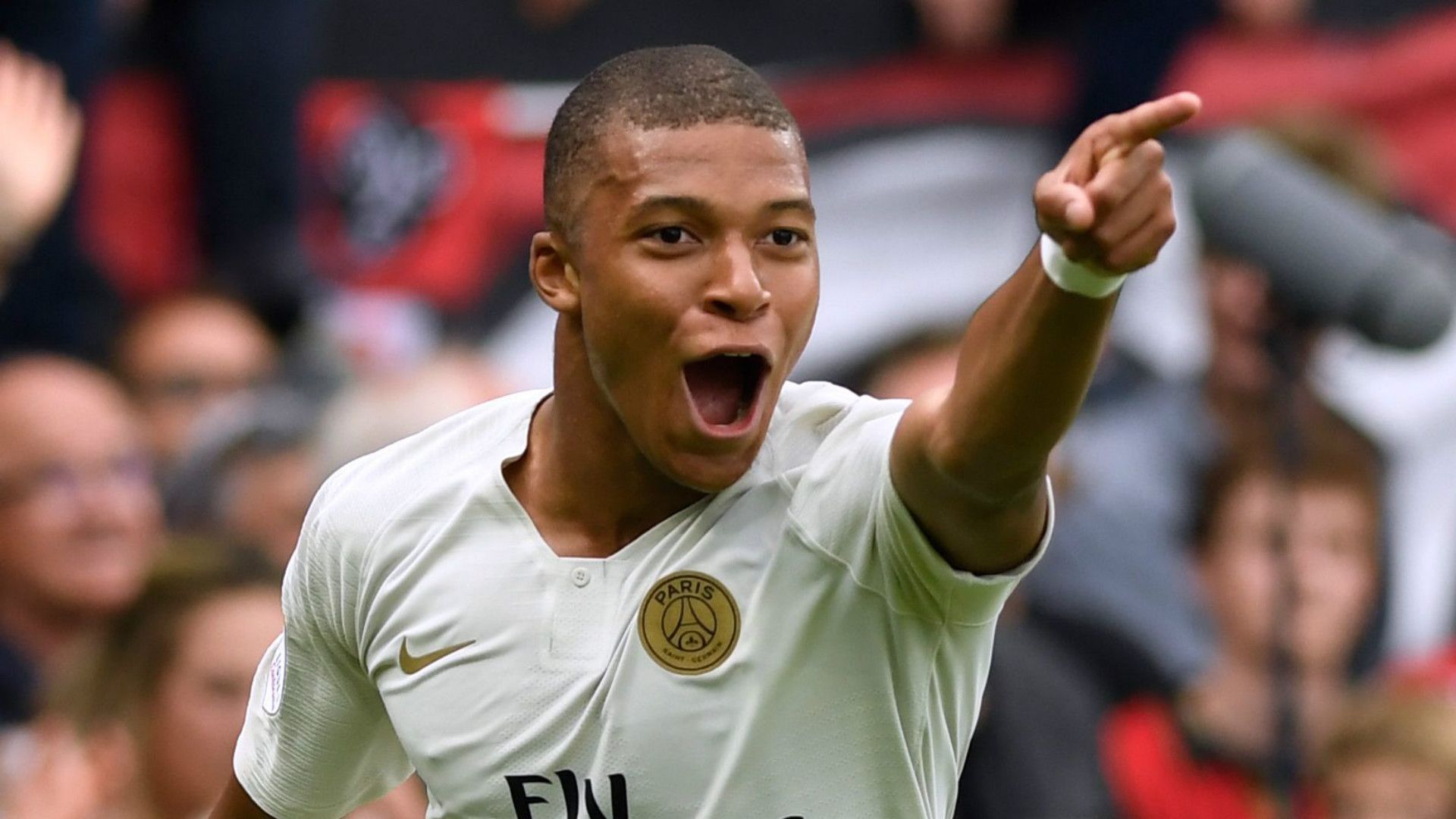Kylian Mbappe PSG Paris Saint-Germain 2018-19