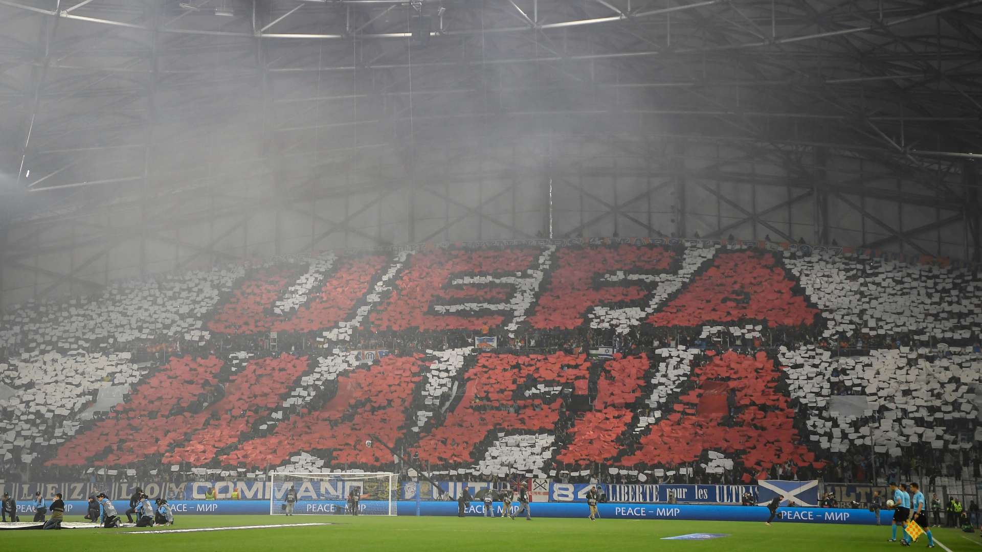OM Feyenoord Tifo UEFA Mafia Ligue Europa Conférence