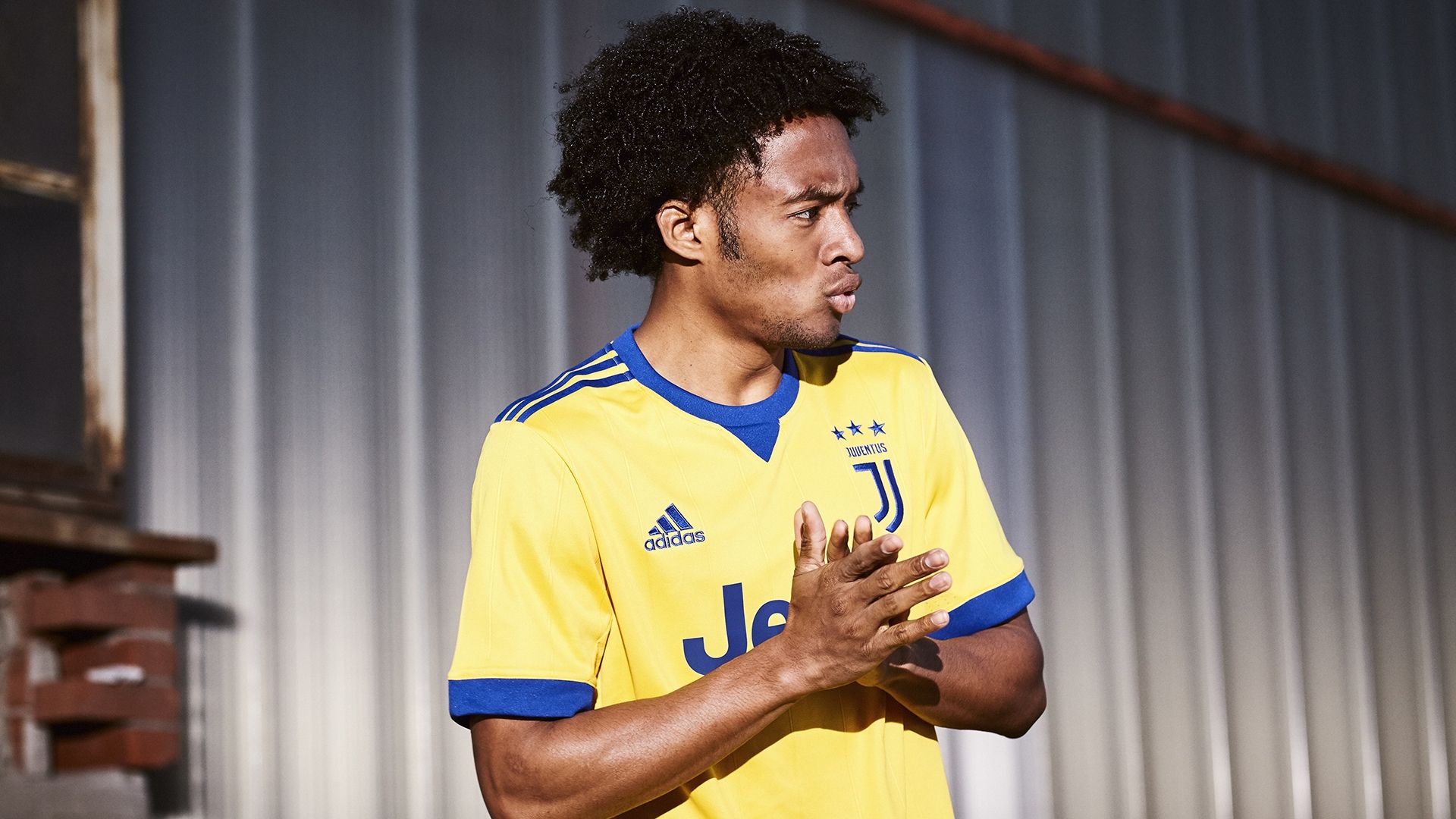 La nuova maglia della Juventus