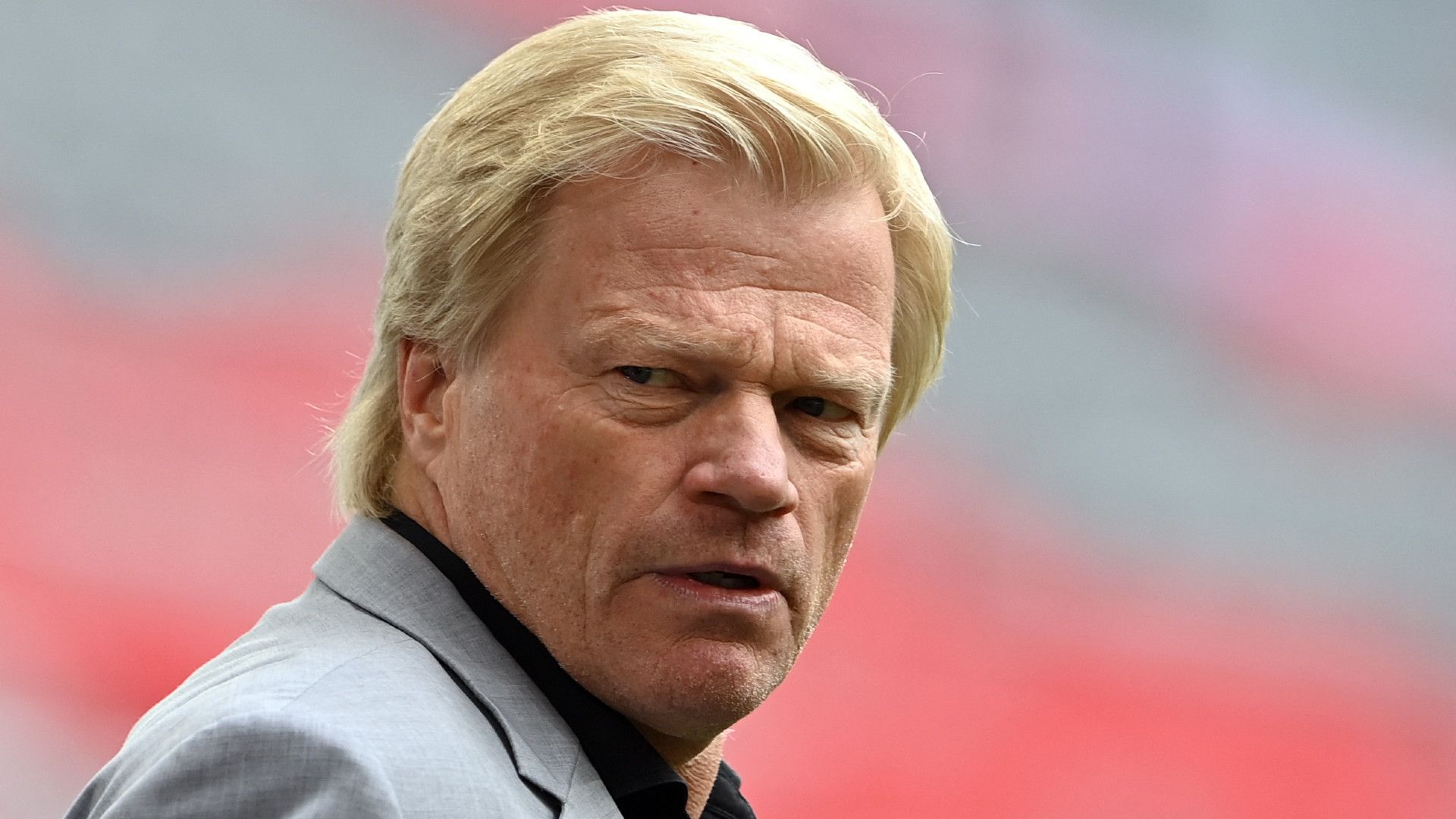 OLIVER KAHN BAYERN MÜNCHEN