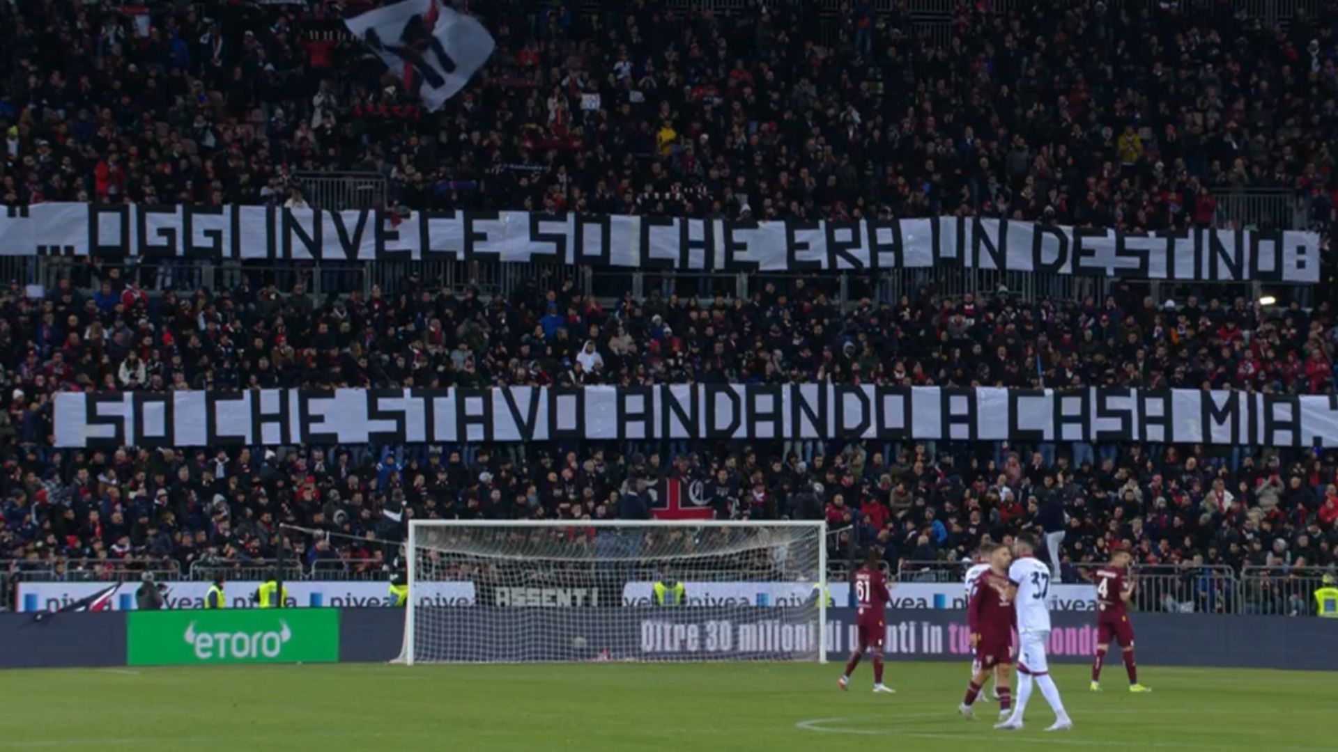 striscione Cagliari Gigi Riva