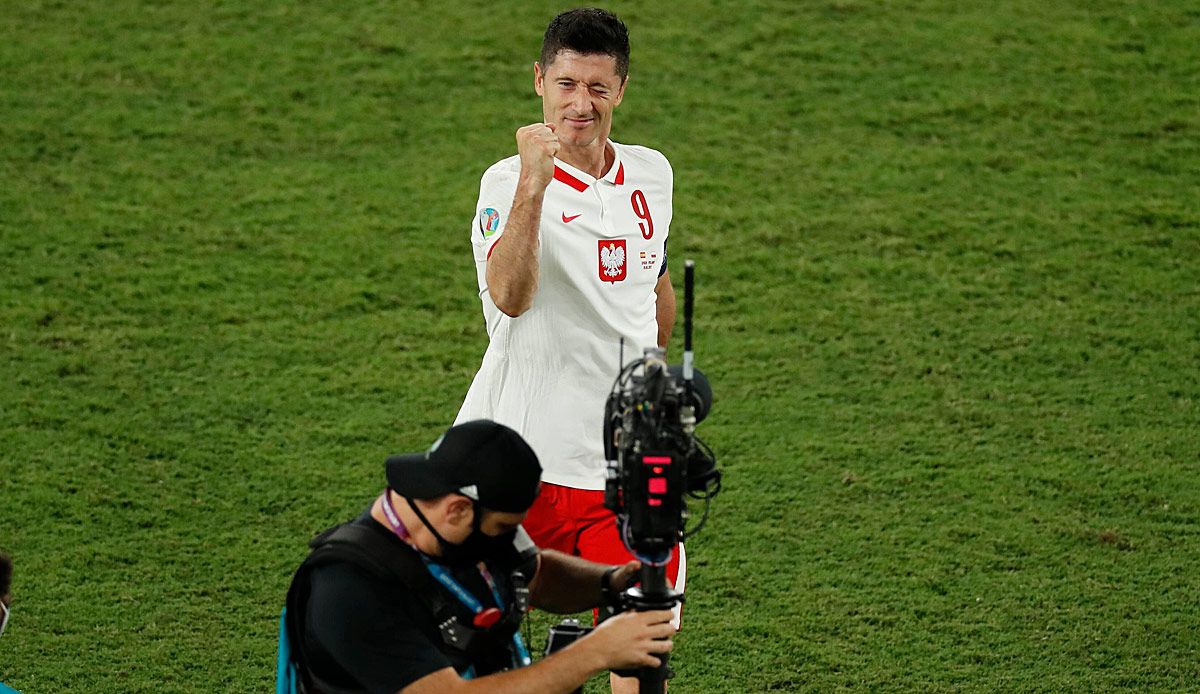 ONLY GERMANY Robert Lewandowski Poland