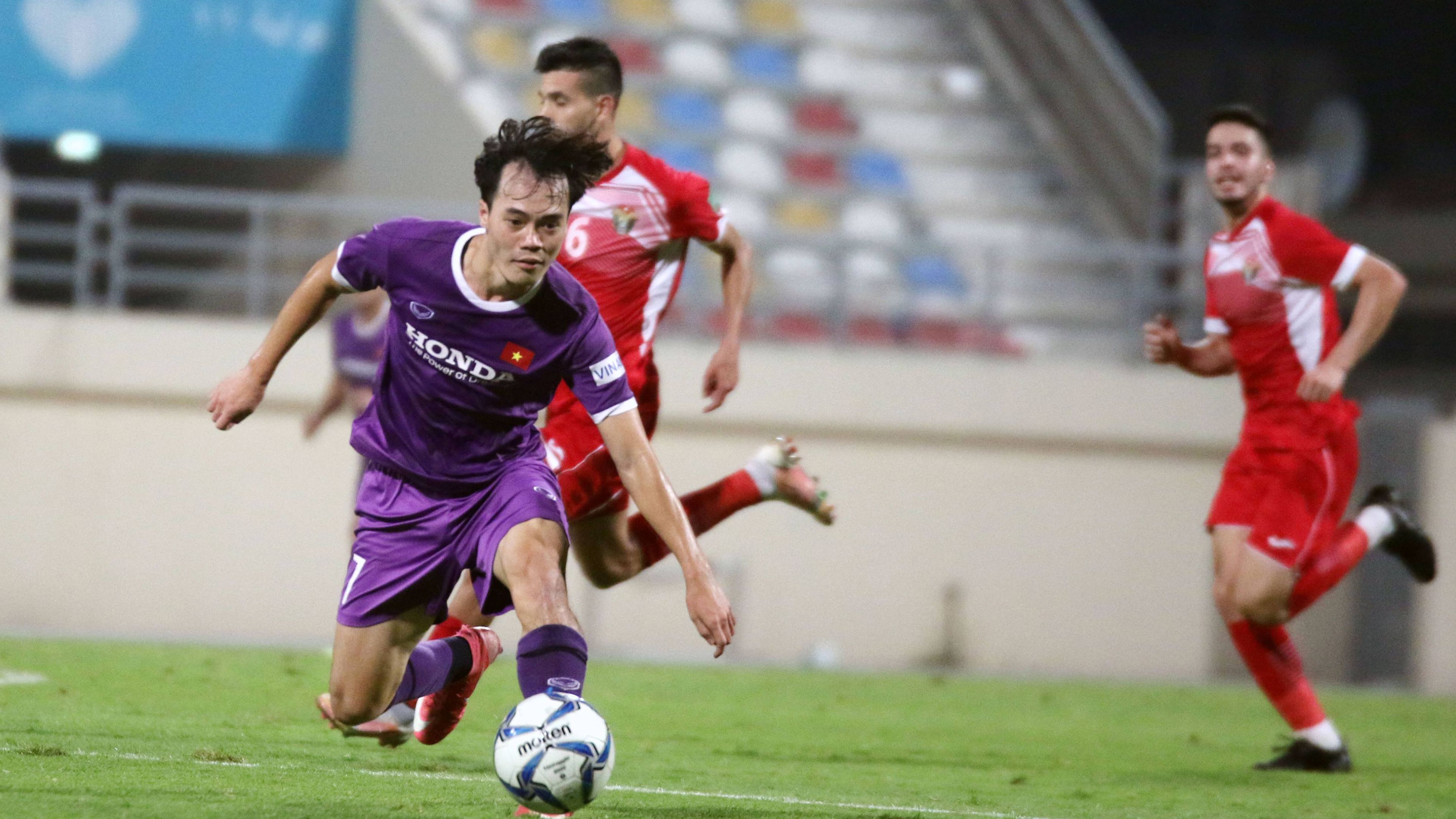 van toan viet nam jordan