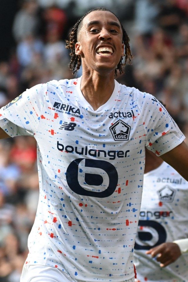 Leny Yoro Lille 2023 HIC 2:3