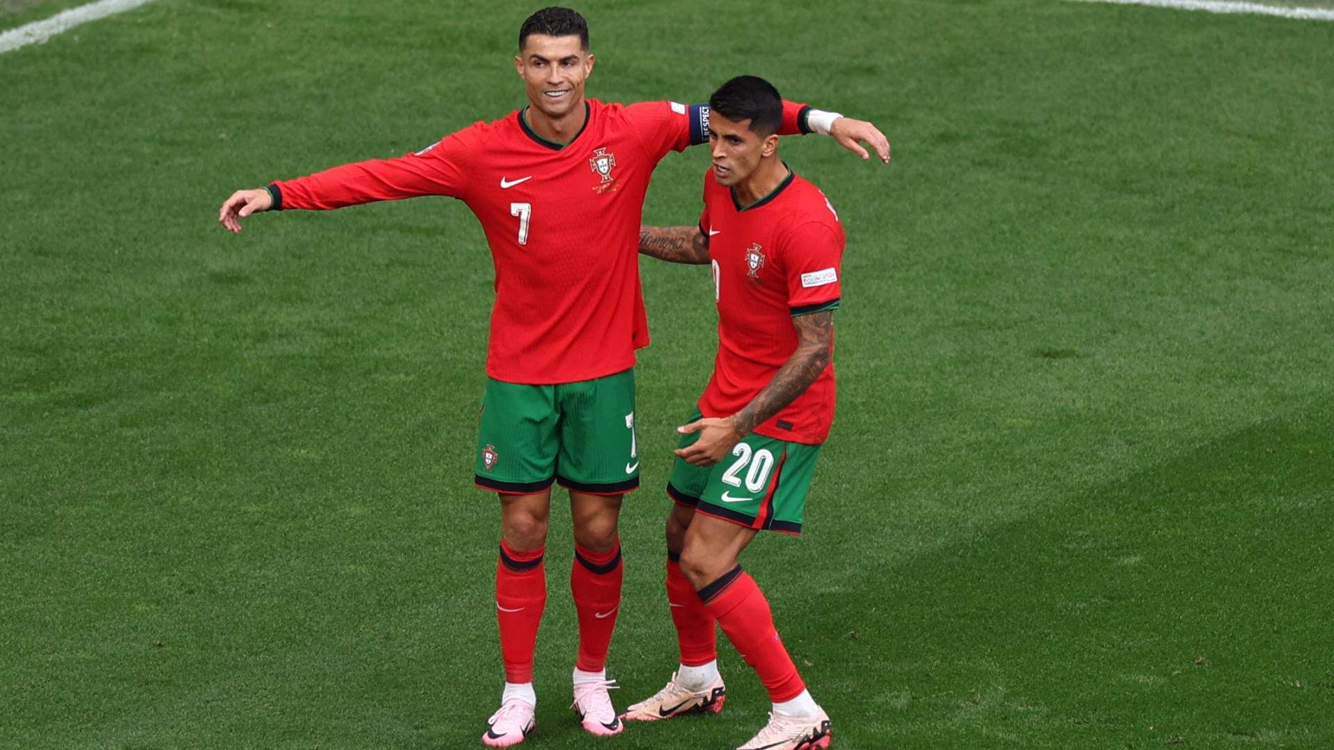 Ronaldo-Cancelo-Portugal
