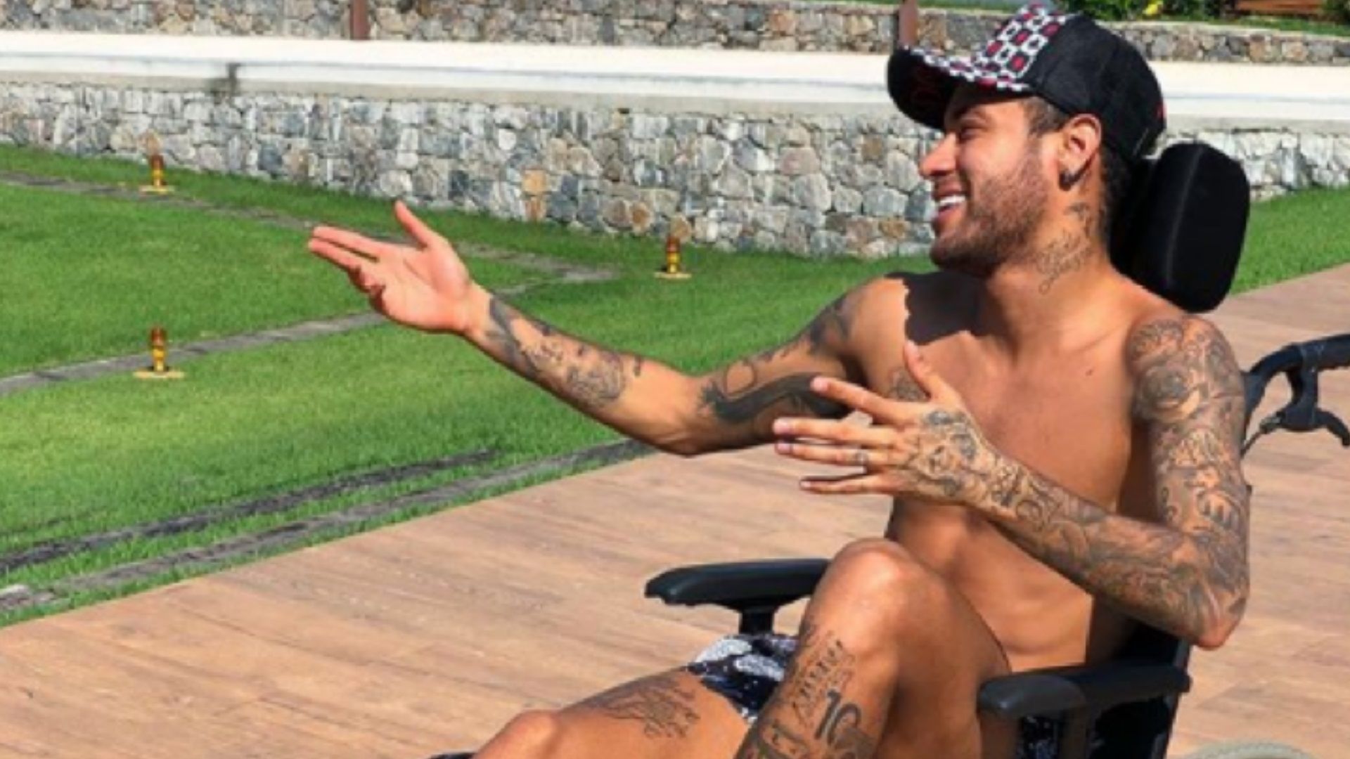 Neymar Hawking Instagram 14 03 2018