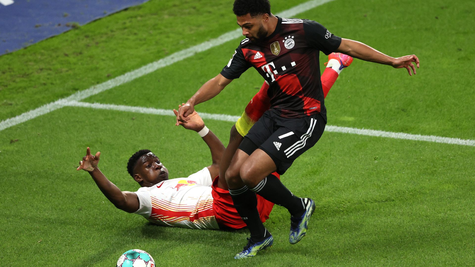 SERGE GNABRY BAYERN MÜNCHEN BUNDESLIGA 03042021