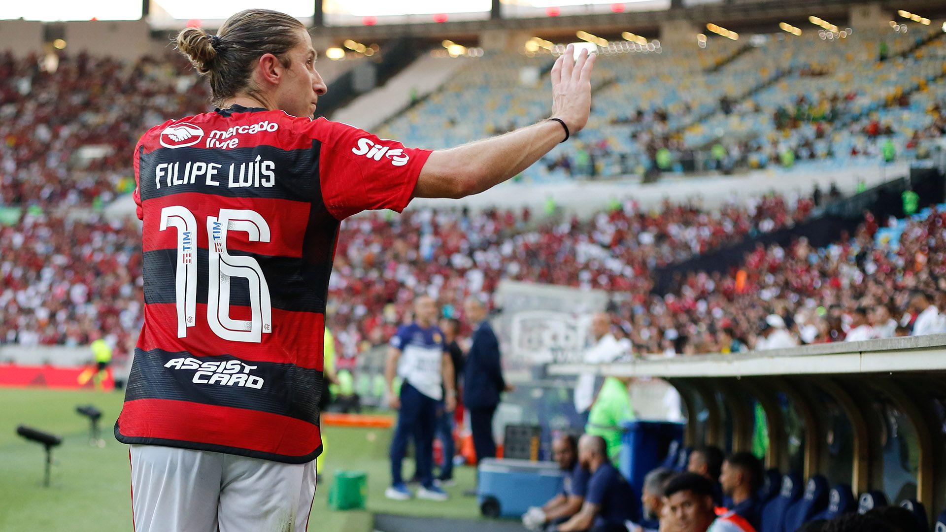 Filipe Luís se despede do Flamengo