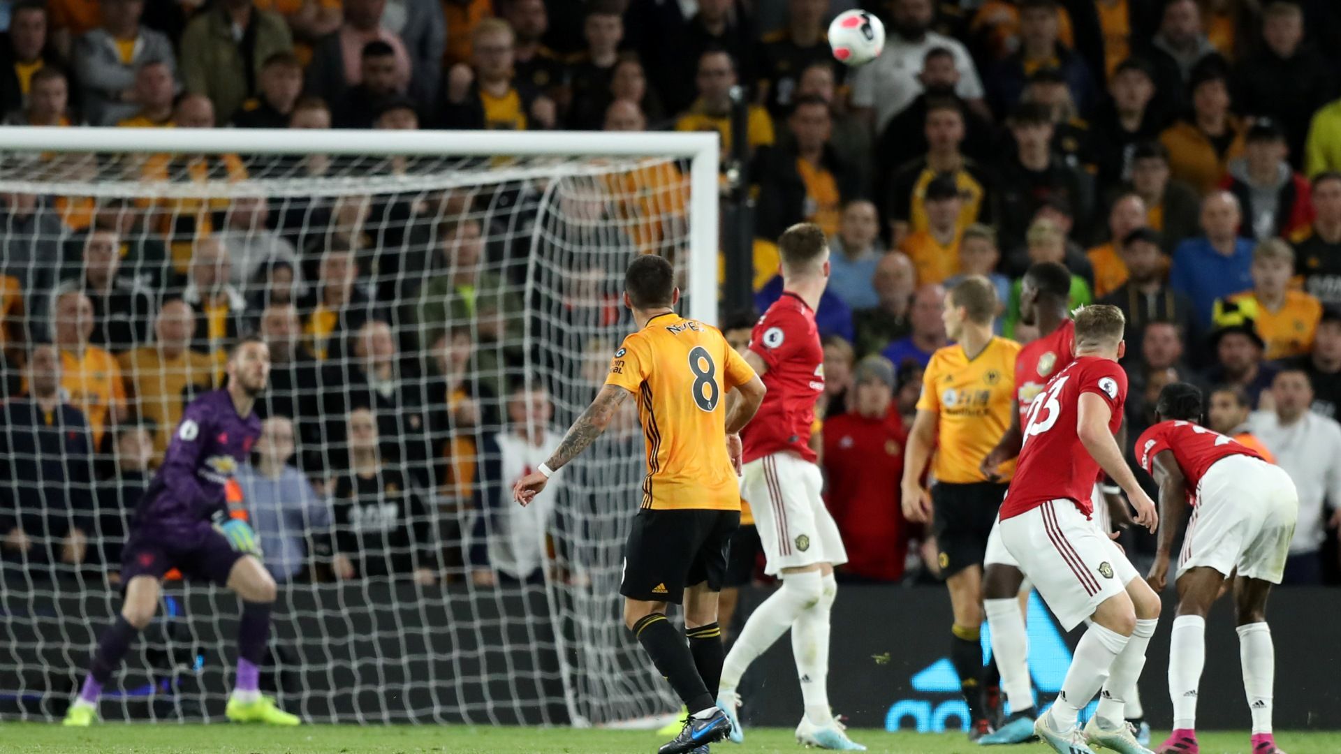 Ruben Neves vs Manchester United