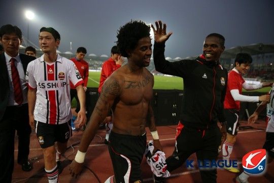 Adilson dos santos 아디