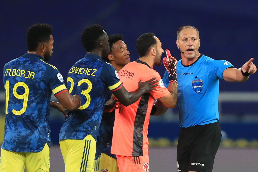 บราซิล - โคลอมเบีย