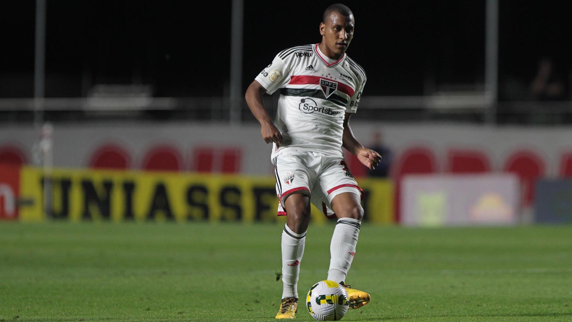 Luizão, zagueiro do São Paulo, 2022