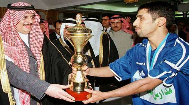 الهلال 2000
