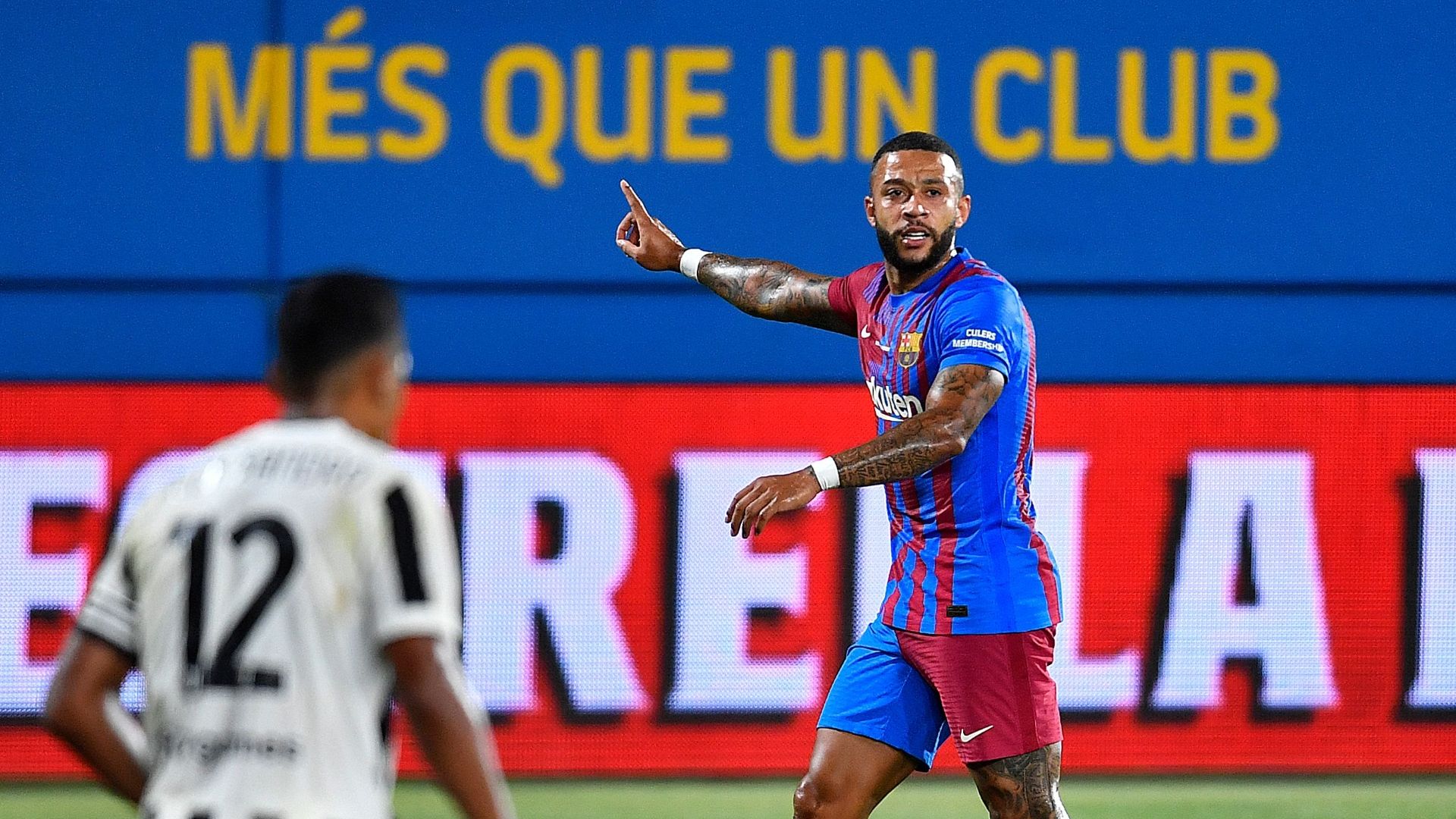 Depay Barcelona Juventus